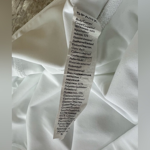 Spanx White Get Moving Skort, size 3X - Picture 9 of 10